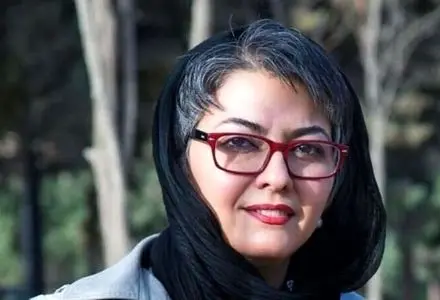 عکس دیده نشده از دوران نوزادی آناهیتا همتی در گهواره
