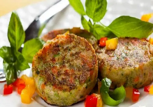 آموزش تهیه هش گرین؛ کوکوی سبزیجات رژیمی بدون تخم‌مرغ