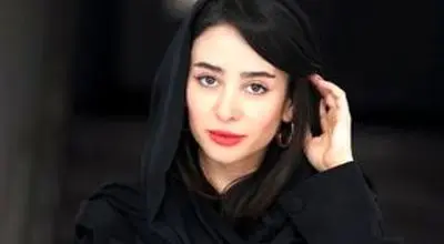 الناز حبیبی با یک تیپ پاییزی جلب‌توجه کرد