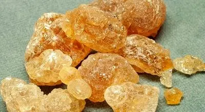 خواص کتیرا برای معده از نظر طب سنتی چیست؟ + روش مصرف
