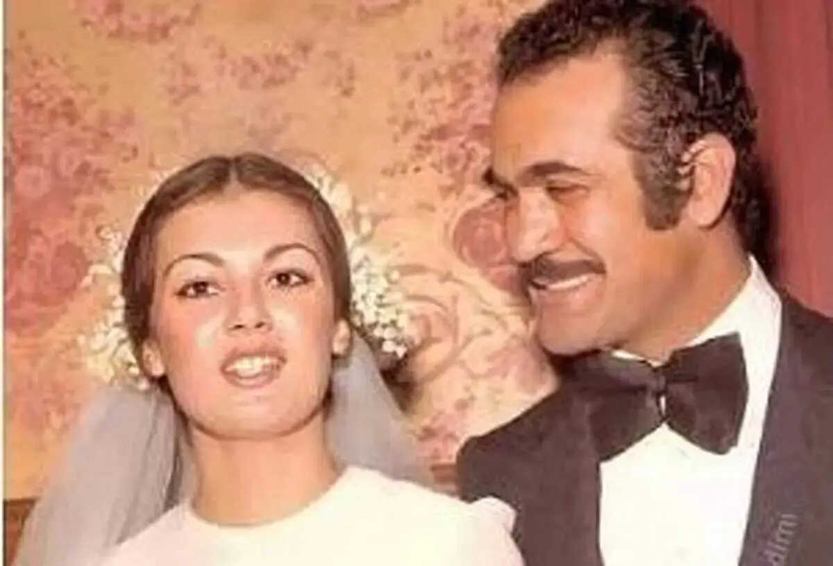 عکس دیده‌نشده از عروسی فریدون فرخزاد؛ این‌بار با «دسته تی» به جای دسته‌گل!