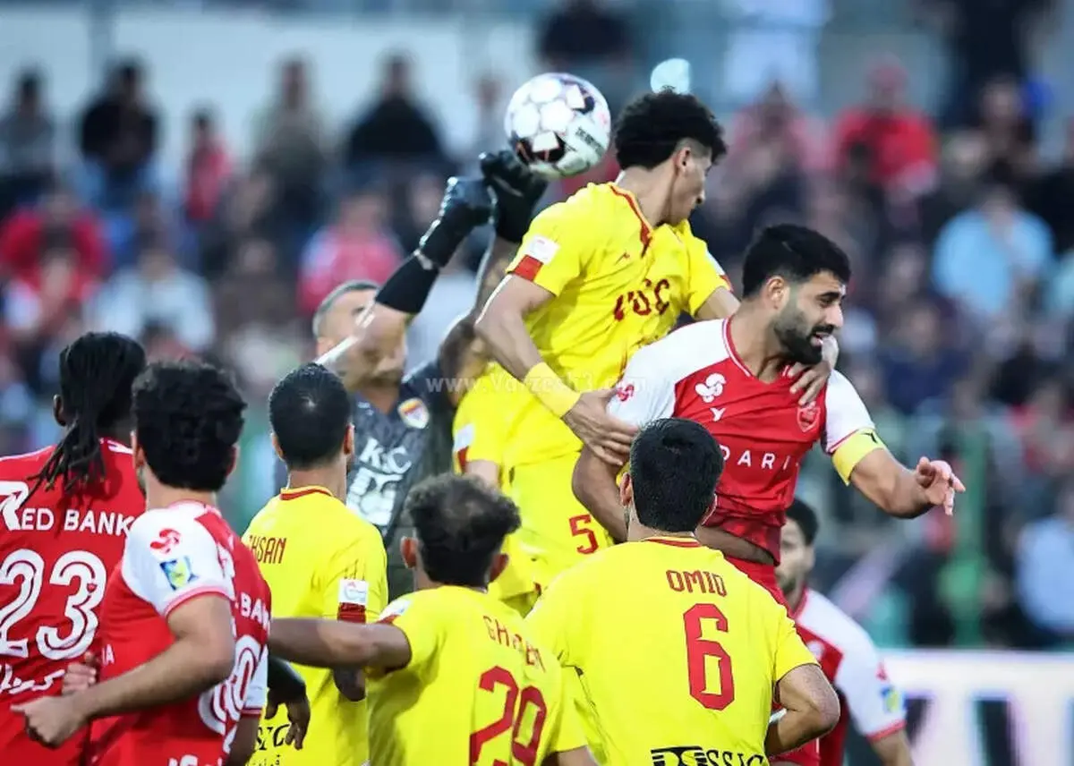 پرسپولیس صفر ـ فولاد یک؛ مثلث سرخ علیه سرخ‌پوشان!+گل‌ها، خلاصه بازی و حواشی