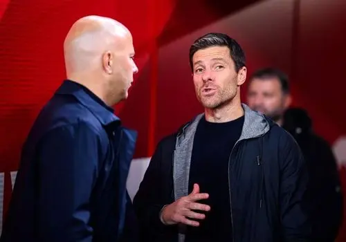  گزینه محبوب هواداران در فهرست نامزدهای مربیگری لیورپول 