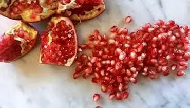 دانه کردن سریع انار: ۴ ترفند که ۵ دقیقه زمان می برد!
