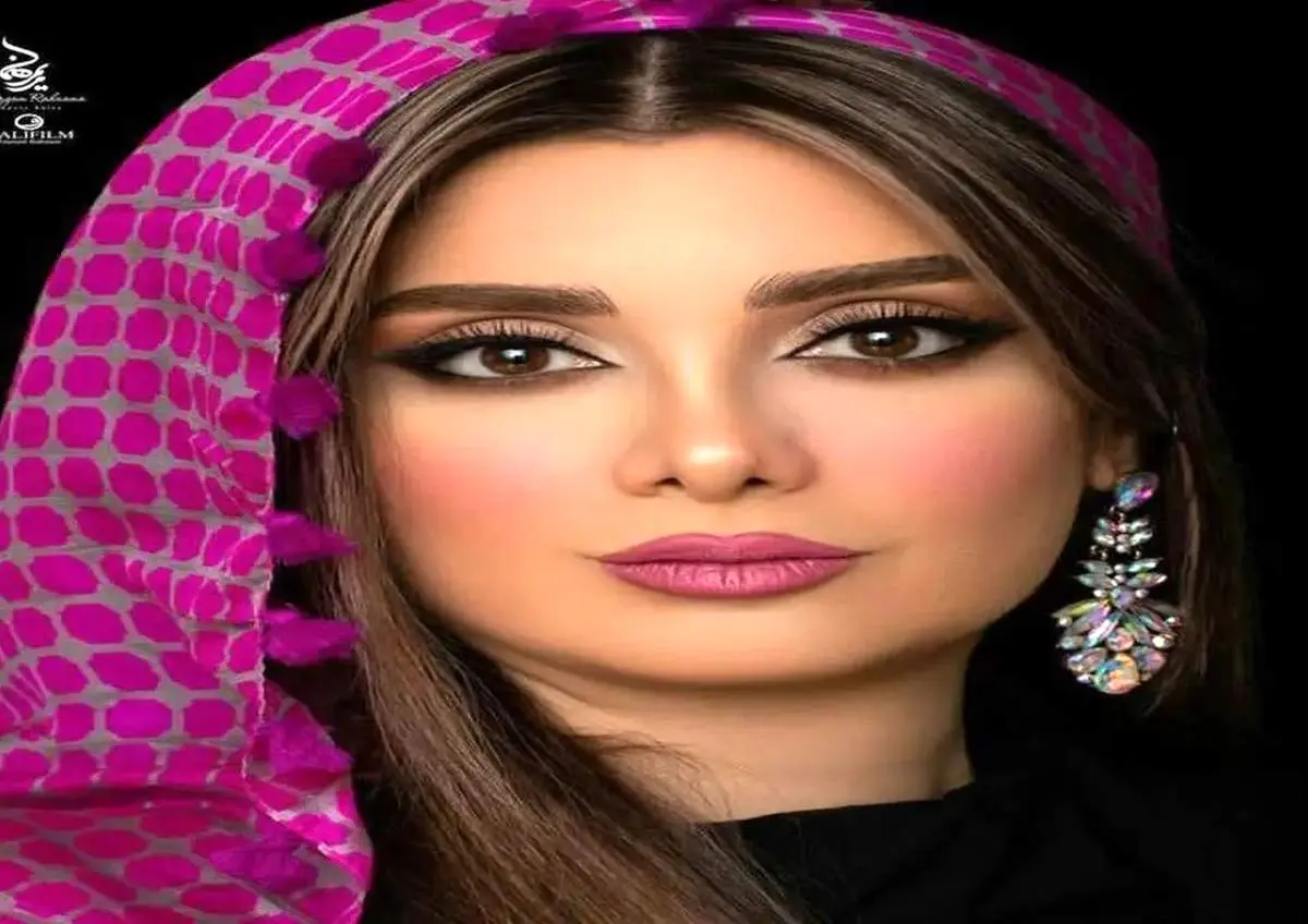 سلفی جذاب خانم بازیگر معروف که قصد پیری ندارد!+ عکس