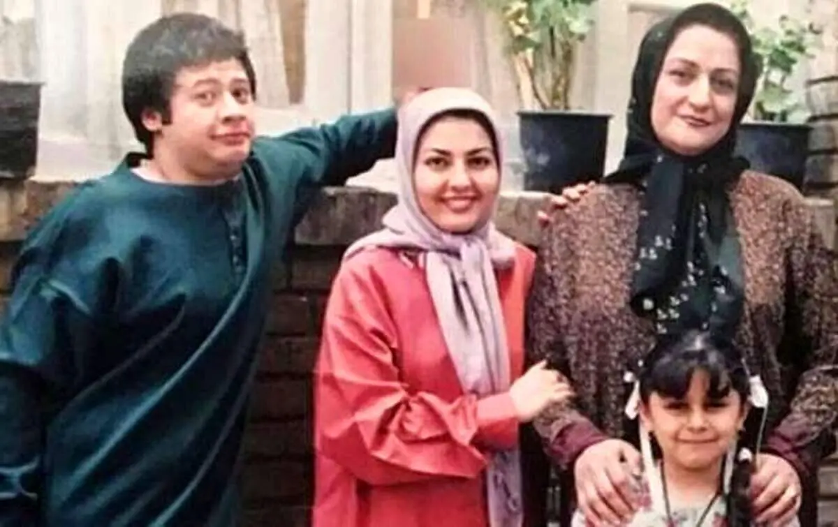 تجدید دیدار صمیمانه مادر و دختر «خانه‌به‌دوش» در یک قاب!