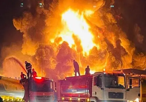 تصاویر آخرالزمانی از آتش سوزی انبار نفت شهران + عکس