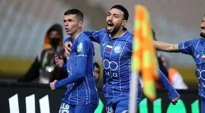 خارجی‌های استقلال به تهران بازنگشتند

