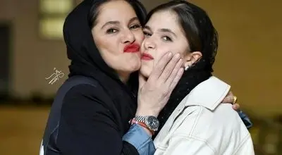 قاب زیبای مادر و دختر در اکران خصوصی یک فیلم خبرساز شد!