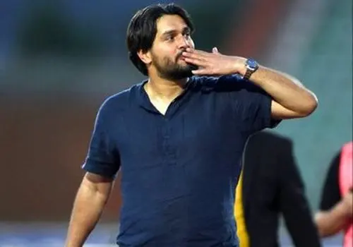  واکنش سعید دقیقی به صحنه درگیری فرشید باقری با نیمکت پیکان 