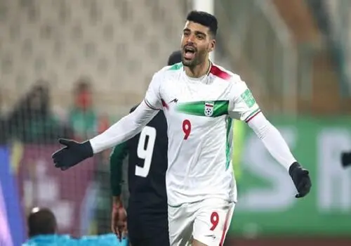 طارمی در جمع تیم منتخب+عکس
