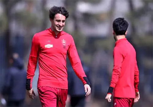 پیغام گئورگی گولسیانی به مربی پرسپولیس رسید