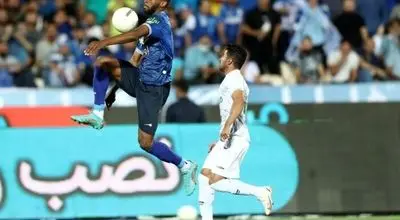 گزارش زنده: استقلال 2 - آلومینیوم 0 + حواشی و گل ها
