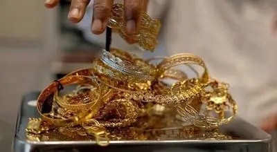 پیش‌بینی قیمت طلا فردا شنبه ۱۹ بهمن ۱۴۰۴ / خریداران طلا هشدار ریزش قیمت‌ها را جدی بگیرند 