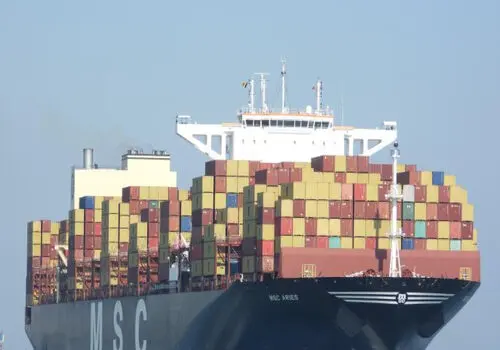 دریافت عوارض از کشتی‌های عبوری از تنگه هرمز