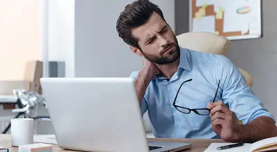 چگونه گردن درد را با تغذیه مهار کنید؟

