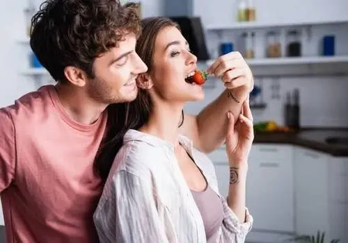 شکلات تلخ سرعت پیری را کاهش می‌دهد
