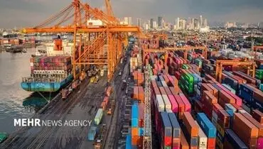 گمرک در ترافیک کالا؛ بوروکراسی و کمبود ارز عامل اصلی رسوب