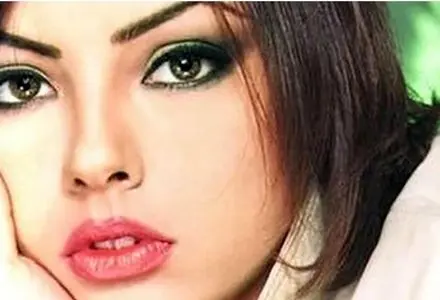 عکس جدید ابرو گوندش خواننده‌ ترکی که کراش دهه ۶۰ بود