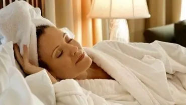 ۵ دلیل مهمی  که چرا نباید شب‌ها با موهای خیس بخوابید؟
