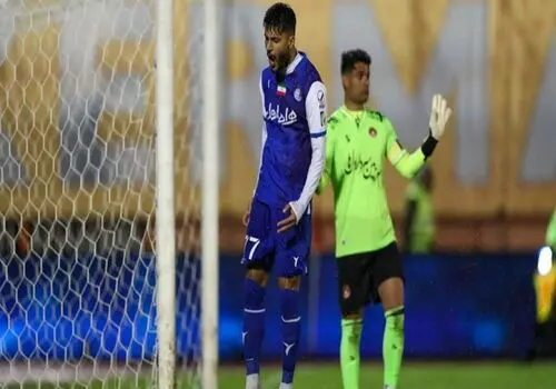 این بازیکن ۵۰ میلیارد برای استقلال آب خورد!
