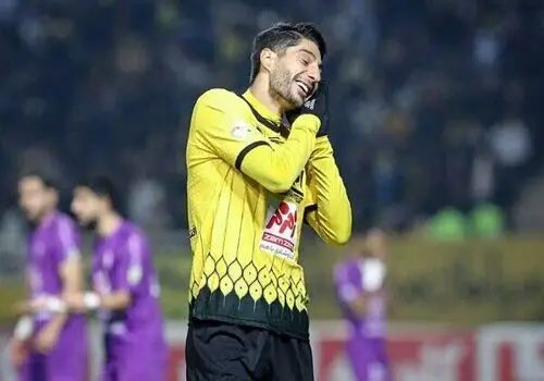 مقصد آخرین جدا شده پرسپولیس؛ پیراهن سپاهان بر تن چهره سرشناس؟