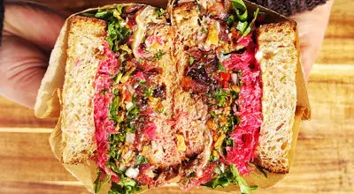 طرز تهیه ژیگو خوشمزه؛ همه نکات در یک ساندویچ خاص


