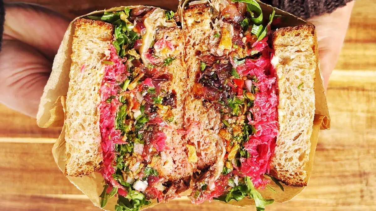 طرز تهیه ژیگو خوشمزه؛ همه نکات در یک ساندویچ خاص


