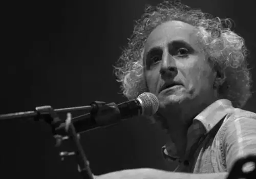 لحظه ورود محسن نامجو به فرودگاه تهران + فیلم