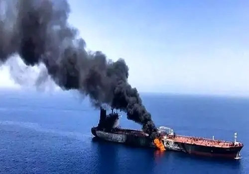 مقام ارشد نیروی دریایی آمریکا: قایق بدون سرنشین یمنی در دریای سرخ منفجر شد