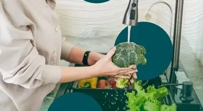 راز شست‌وشوی صحیح میوه و سبزیجات از زبان یک سرآشپز حرفه‌ای