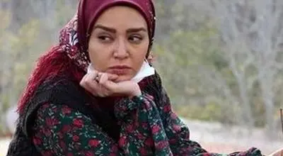 استایل عجیب بازیگر زن سریال نون خ با شلوار راه راه!