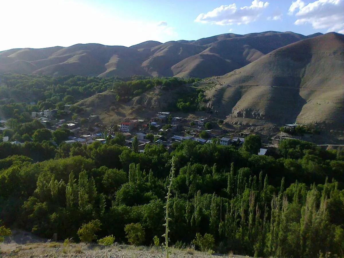 برغان؛ مقصد خنک تابستانی در دامنه البرز با چشمه‌ها و باغ‌های دیدنی