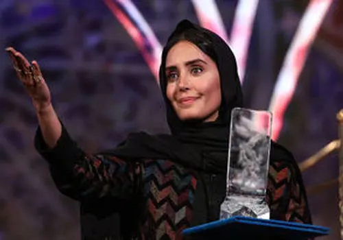 استوری معناداری که الناز شاکردوست منتشر کرد