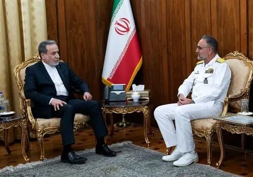 عراقچی: ایران به خوبی می داند چگونه در برابر قلدری ها ایستادگی کند + عکس
