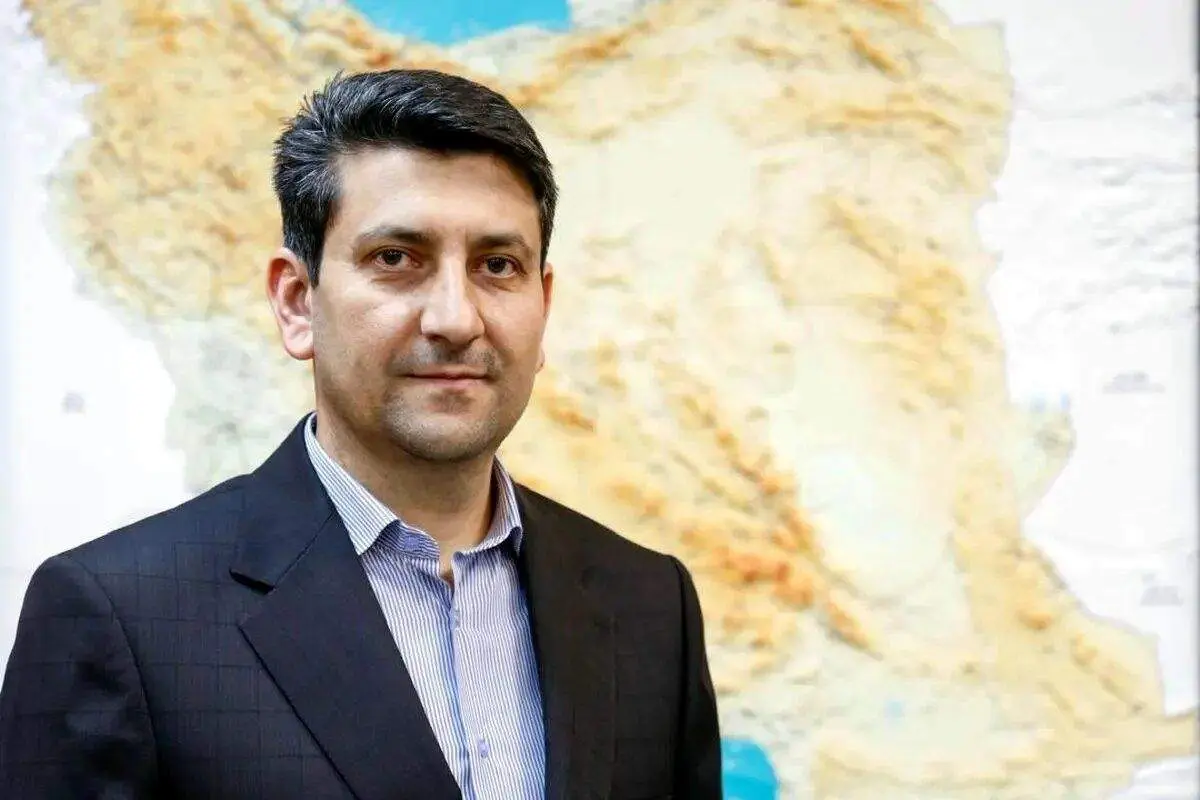 ستار هاشمی: بیان صادقانه کاستی‌ها پایه‌های اعتماد اجتماعی را تقویت می‌کند