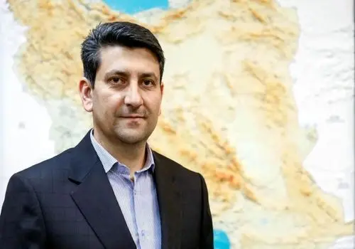 ستار هاشمی: بیان صادقانه کاستی‌ها پایه‌های اعتماد اجتماعی را تقویت می‌کند