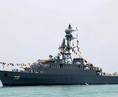 ناوشکن دنا در بازگشت از رزمایش غرق شد