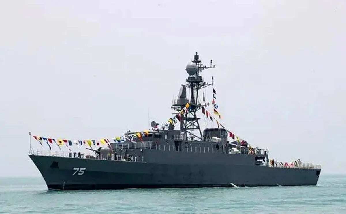 ناوشکن دنا در بازگشت از رزمایش توسط آمریکا غرق شد