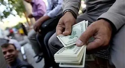 قیمت دلار ، یورو و سایر ارزها امروز ۱۳ اردیبهشت/روز حساس بازار ارز؛ دلار به کدام‌سو می‌رود؟