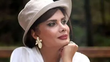 فتوشات جذاب عاطفه رضوی با تیپ اسپرت