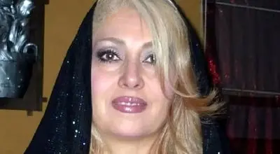 «‏لیلا فروهر» در 12 سالگی و در کنار «عباس افتخاری»؛ سال 