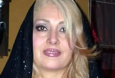 «‏لیلا فروهر» در 12 سالگی و در کنار «عباس افتخاری»؛ سال 