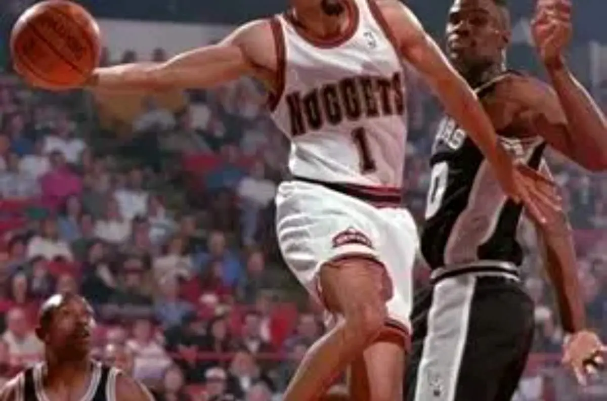 حضور بسکتبالیست مشهور NBA در برنامه محفل!