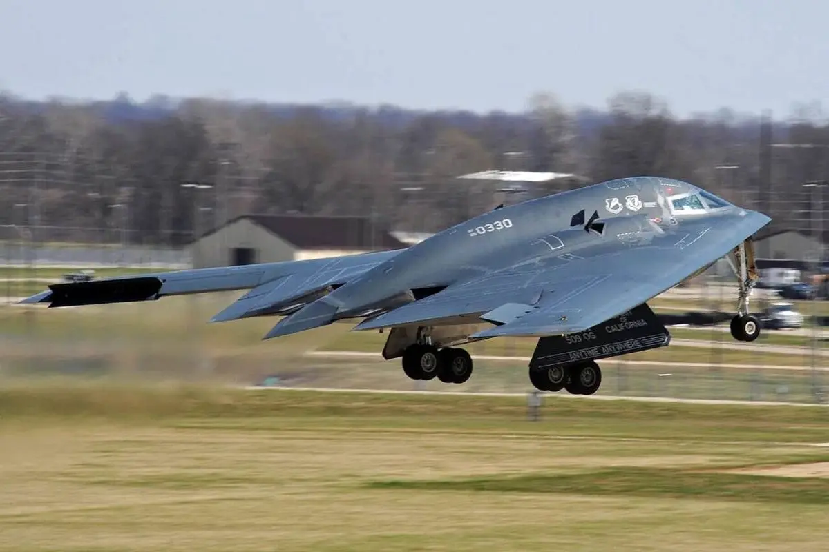 حرکت بمبافکن های B-2 به سمت پایگاه آمریکا