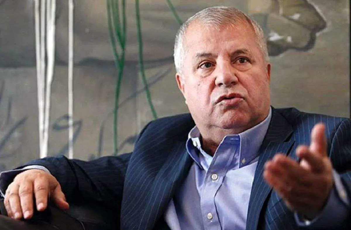 حضور غافلگرکننده علی پروین در یک نمایشگاه+عکس