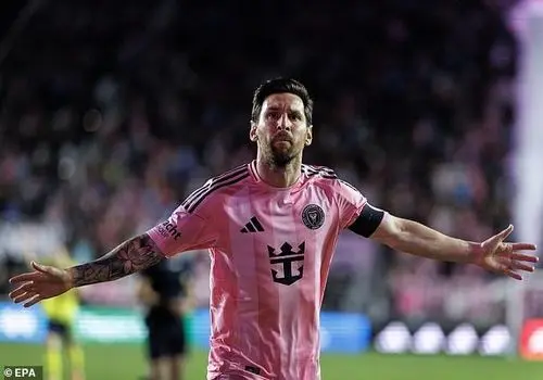 ورود باشکوه فرزندان ایوانکا ترامپ با لیونل مسی؛ شب طلایی در میامی!+تصاویر