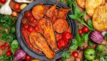طرز تهیه خوراک گوجه بادمجان ساده با طعمی بی‌نظیر
