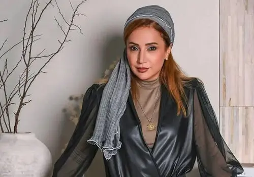 عکس های شبنم قلی‌خانی با استایلی زمستانی در پیست اسکی امارات‌مال جلب توجه کرد 