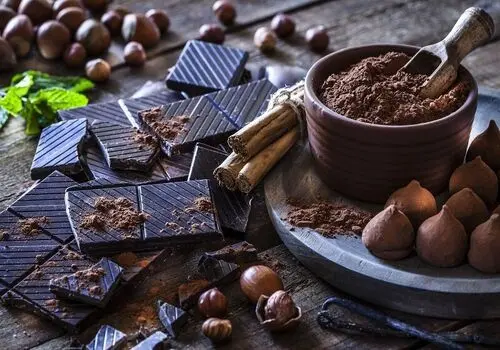ترکیب موجود در شکلات تلخ روند پیری را کند میکند
